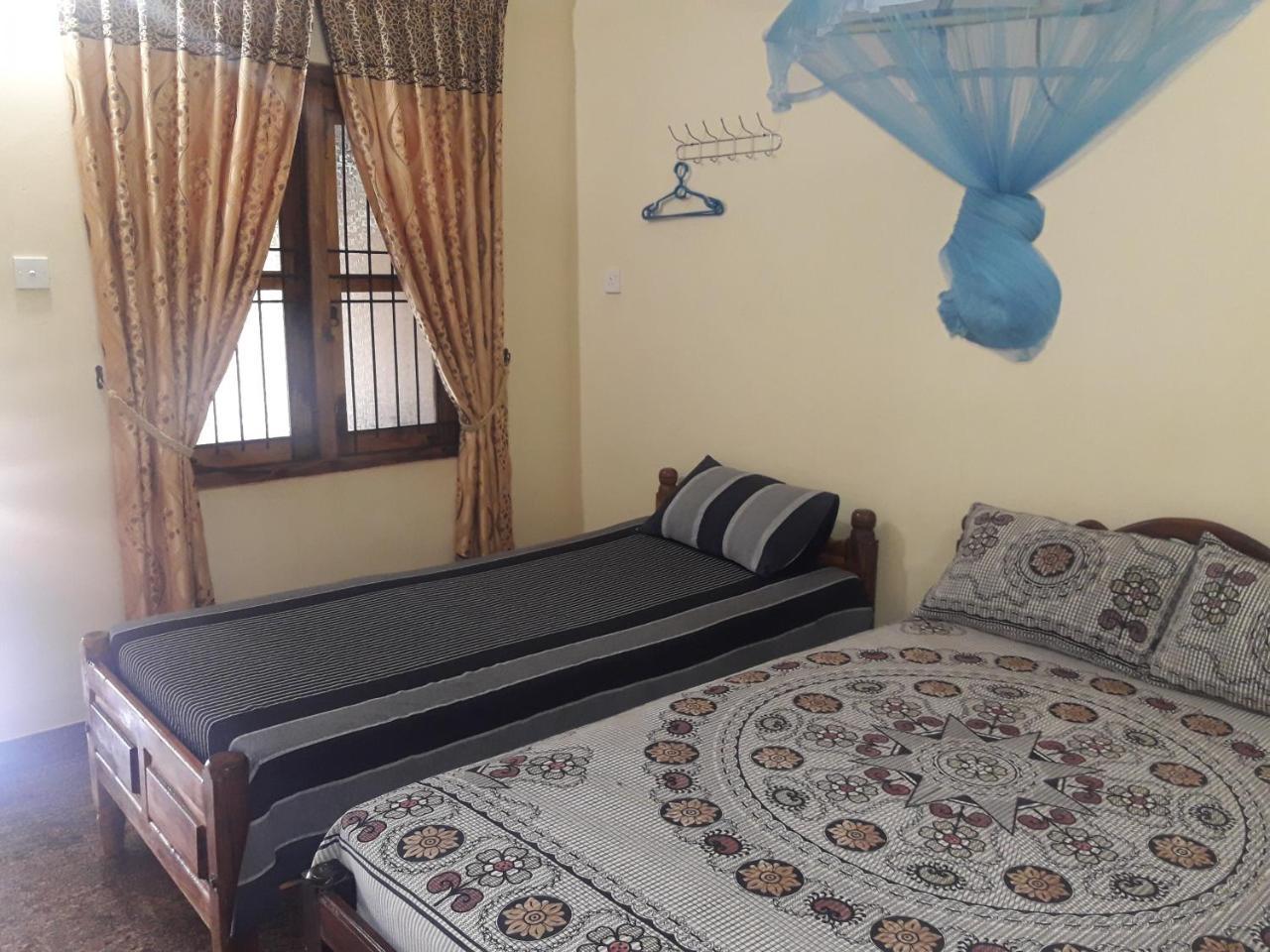 Naaval Beach Villa & Rooms Batticaloa Exterior photo